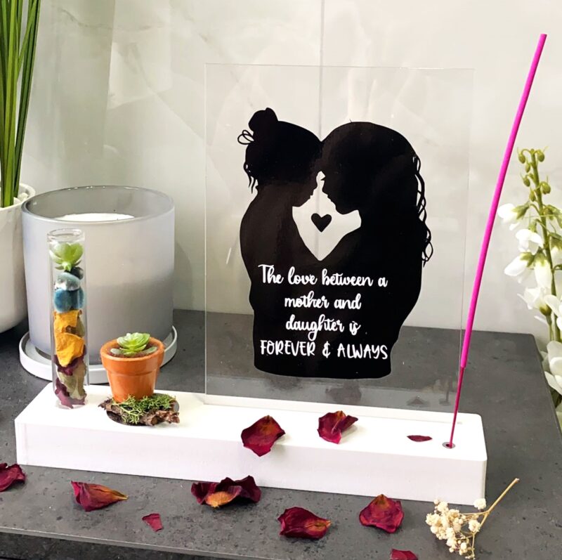 Tenika Gifts